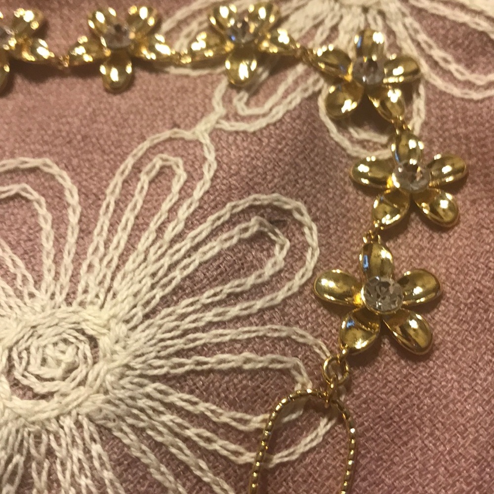 Necklace - Picture 3 of 6